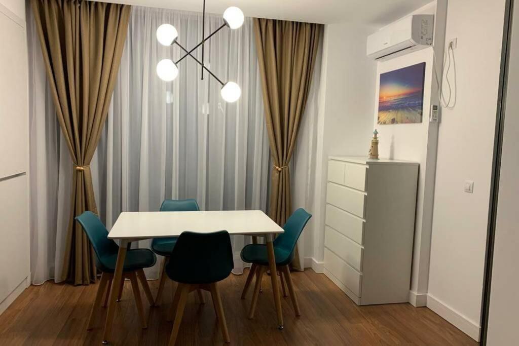 Andreve Apartment By Onix Blue Mamaia Nord, Baby Friendly, Private Parking Năvodari 외부 사진